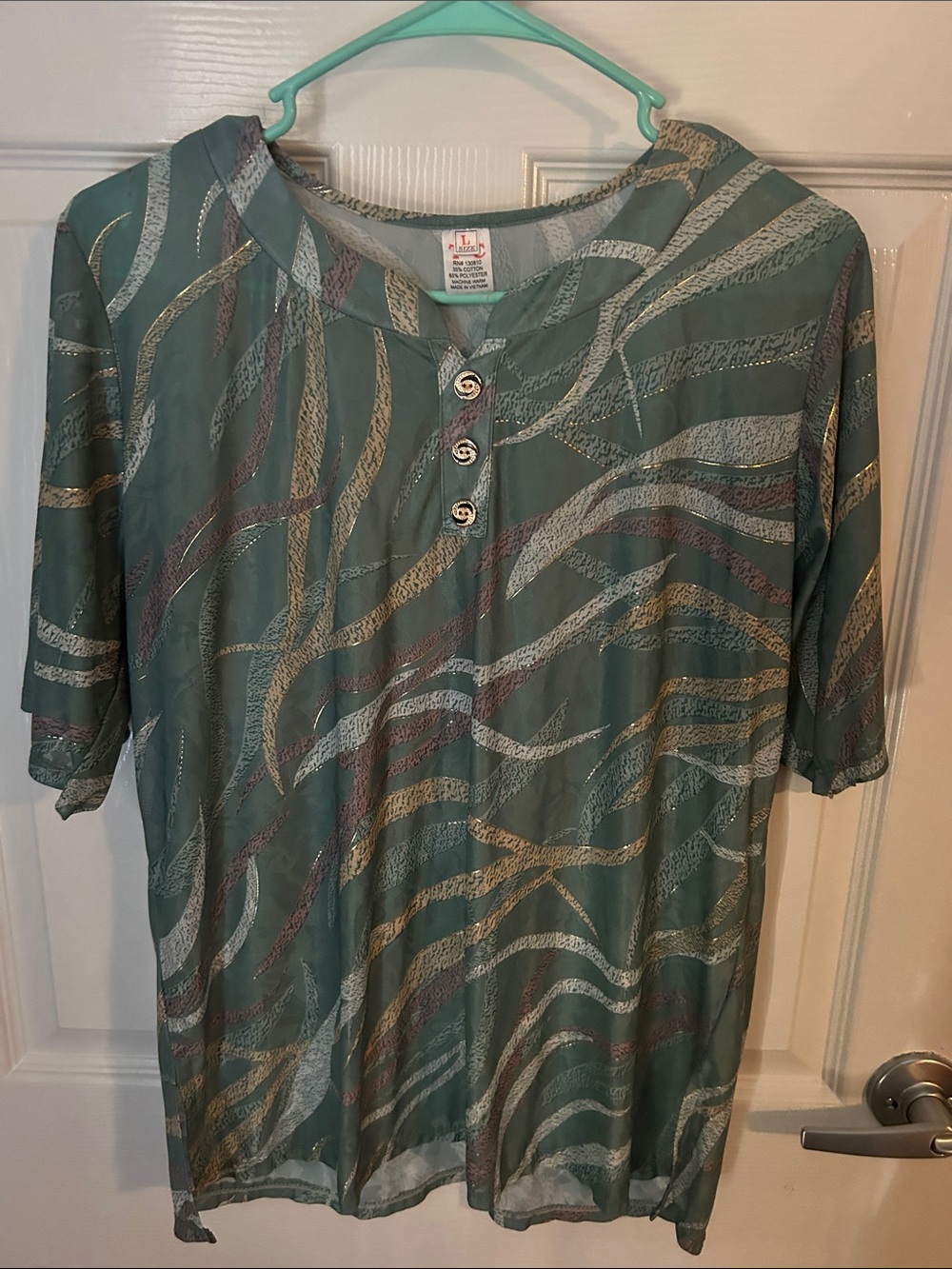 Silky Green Patterned Button-Front Blouse